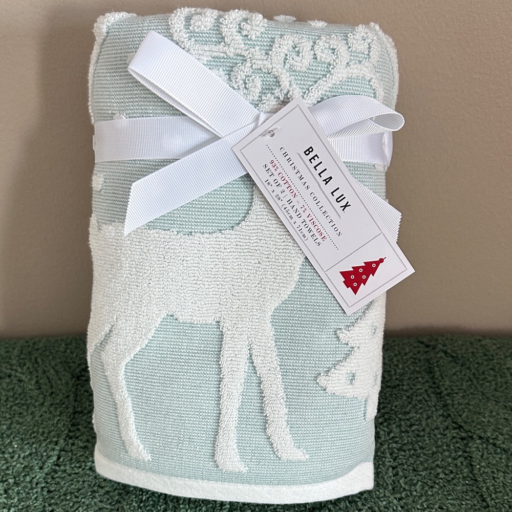 Bella Lux Winter Reindeer Ice Blue Hand Towels  Set of 2 NEW!